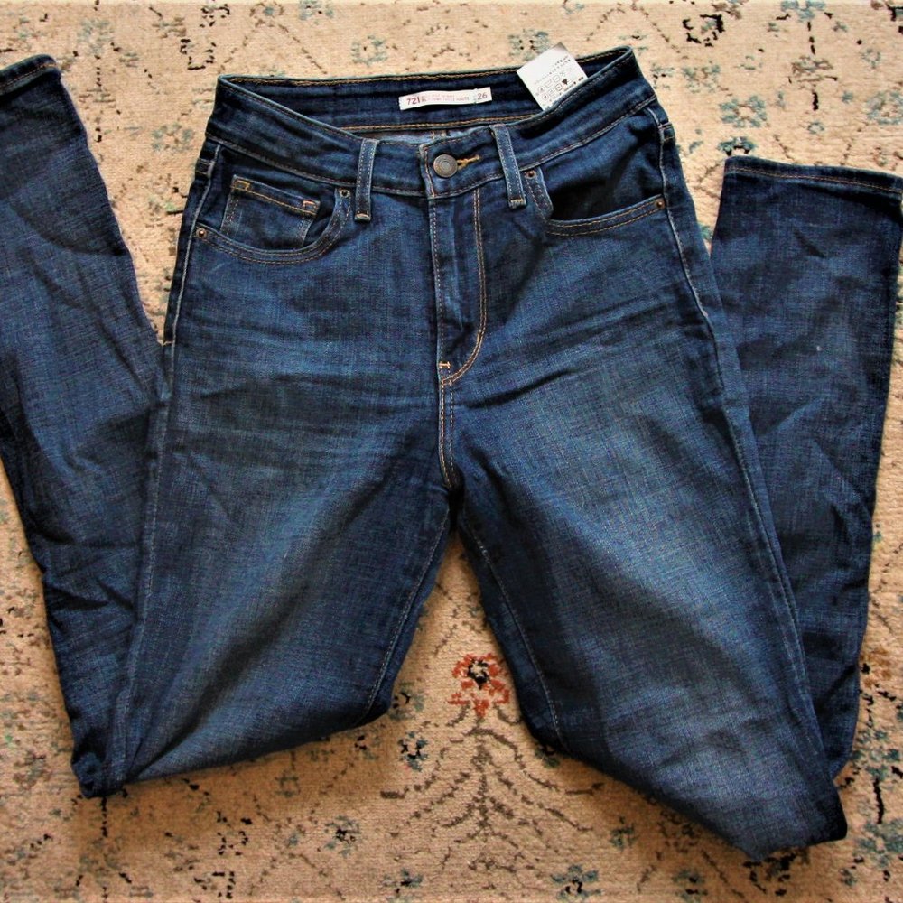 Levis 721 High Rise Skinny Jeans